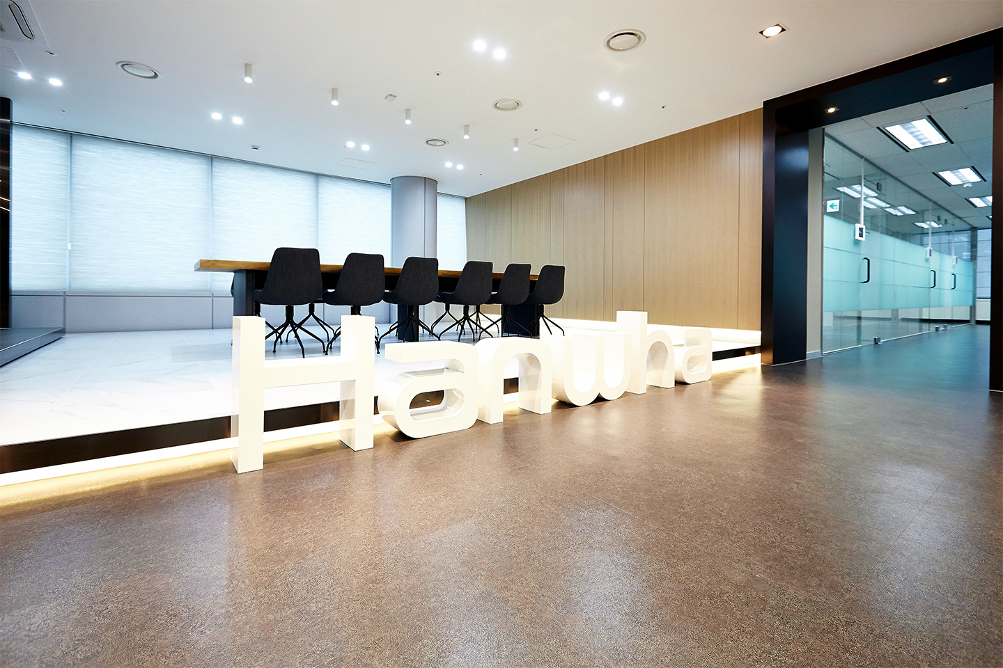 Hanwha General Insurance
Lounge & Conference room
(한화손해보험 라운지 및 회의실)